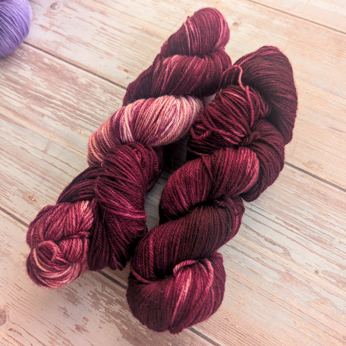 Plum Berry - Purrfect - 4ply /Fingering sock (Nundle