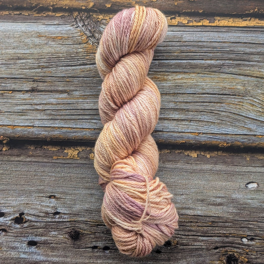 Road to Bree – Aurum Merino Silk DK