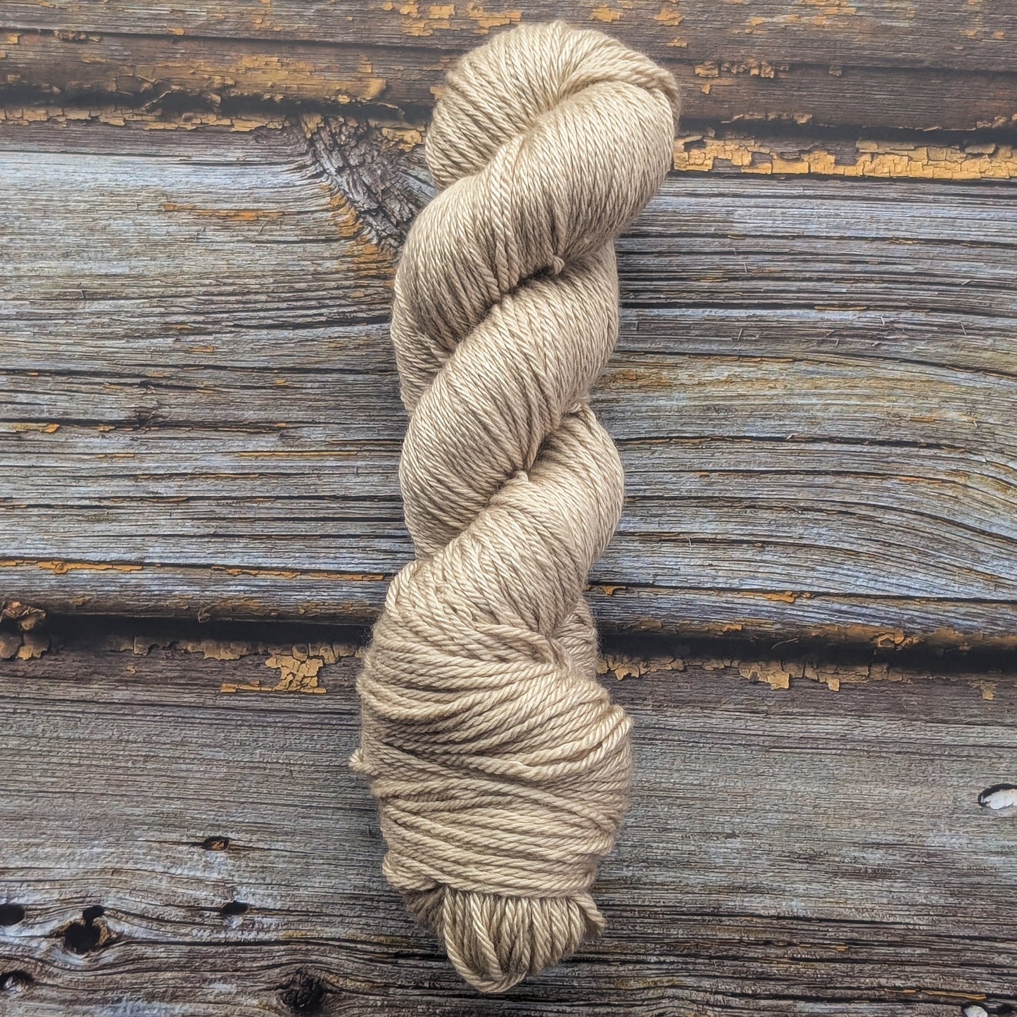 Hobbiton Oat – Aurum Merino Silk DK